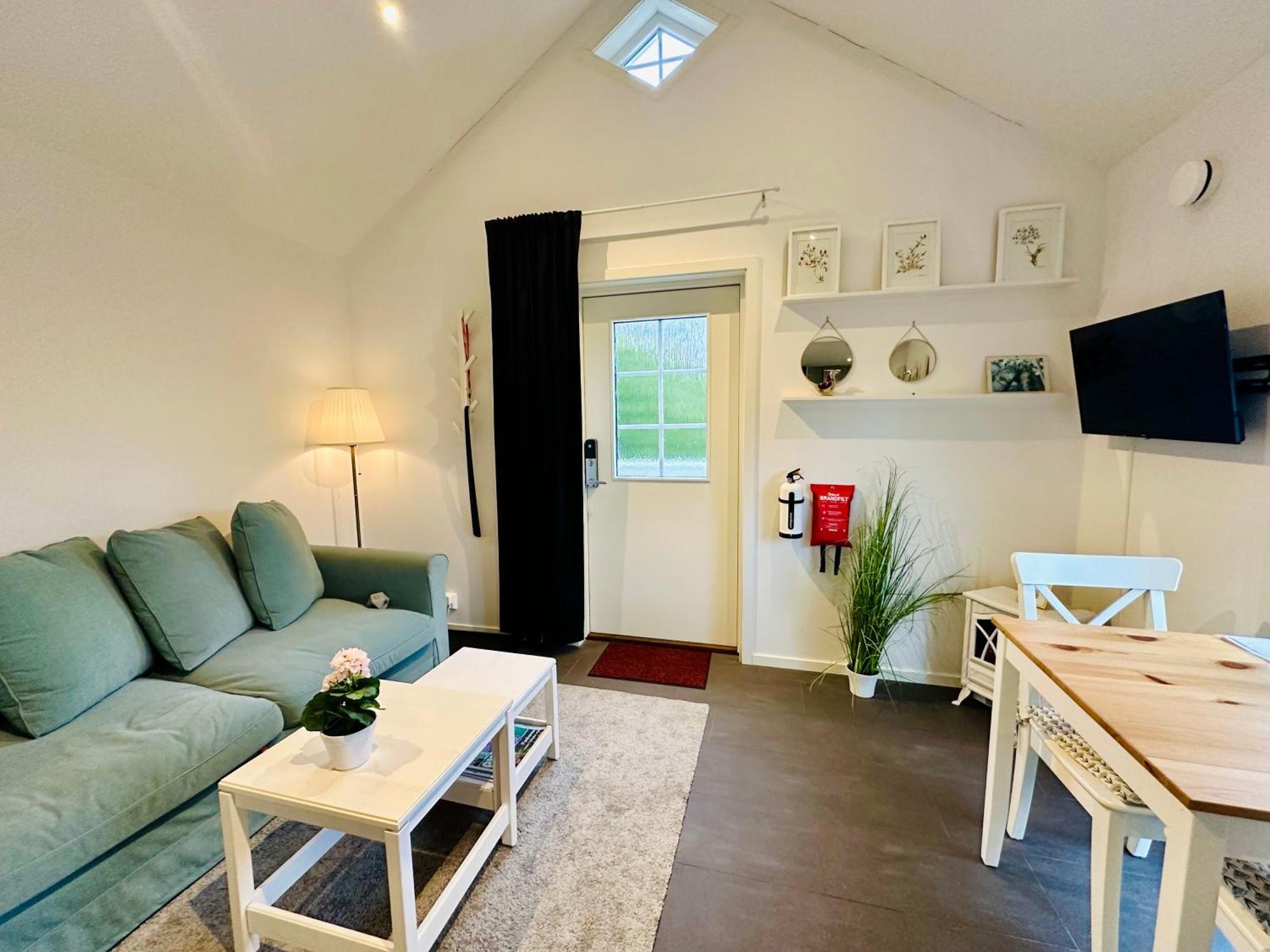 Pensionat Prinshoejden - Home Katrineholm Luaran gambar