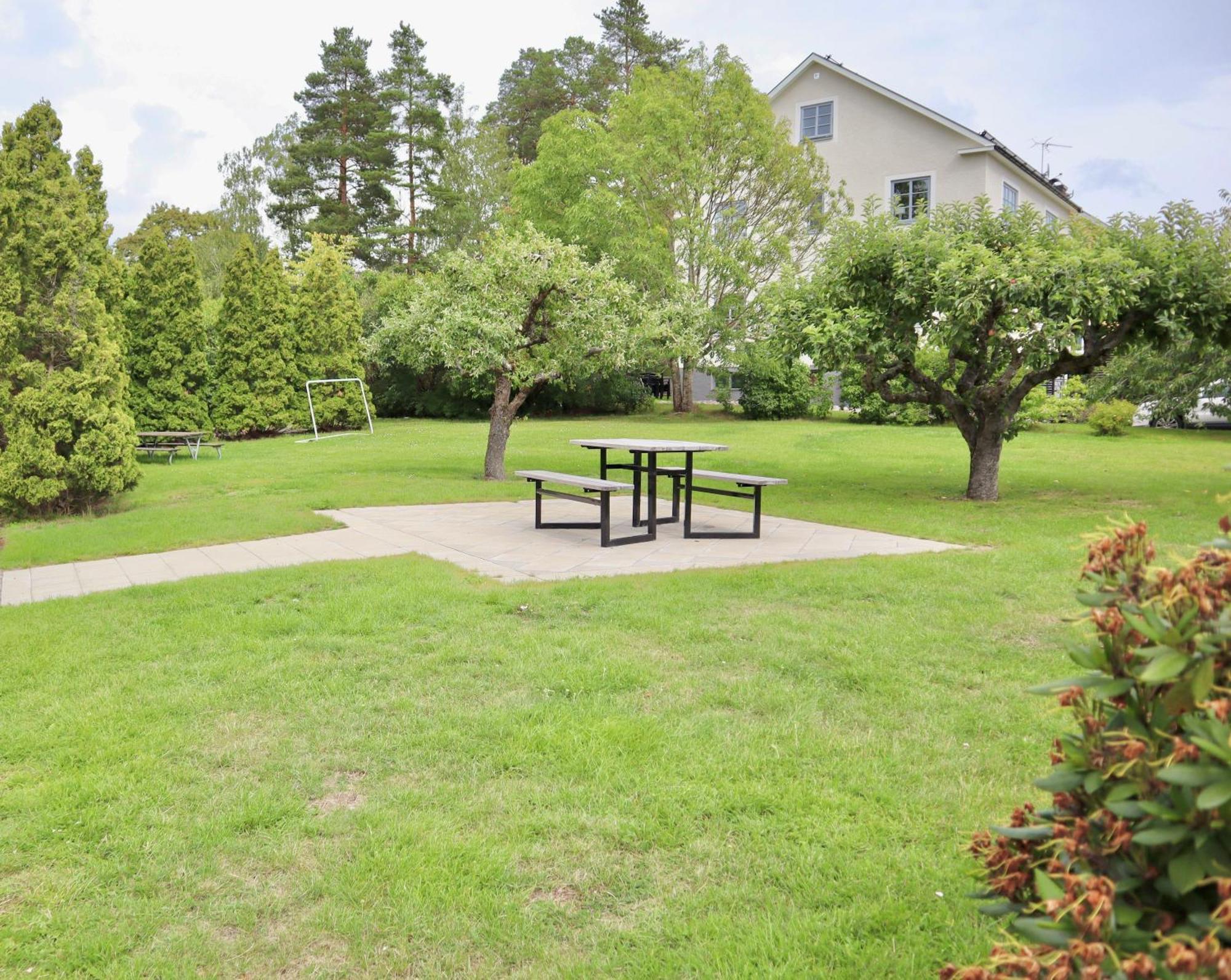 Pensionat Prinshoejden - Home Katrineholm Luaran gambar