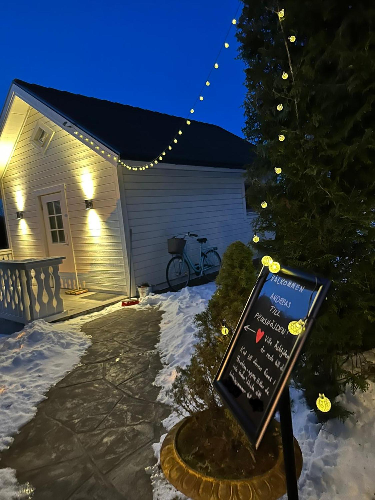 Pensionat Prinshoejden - Home Katrineholm Luaran gambar