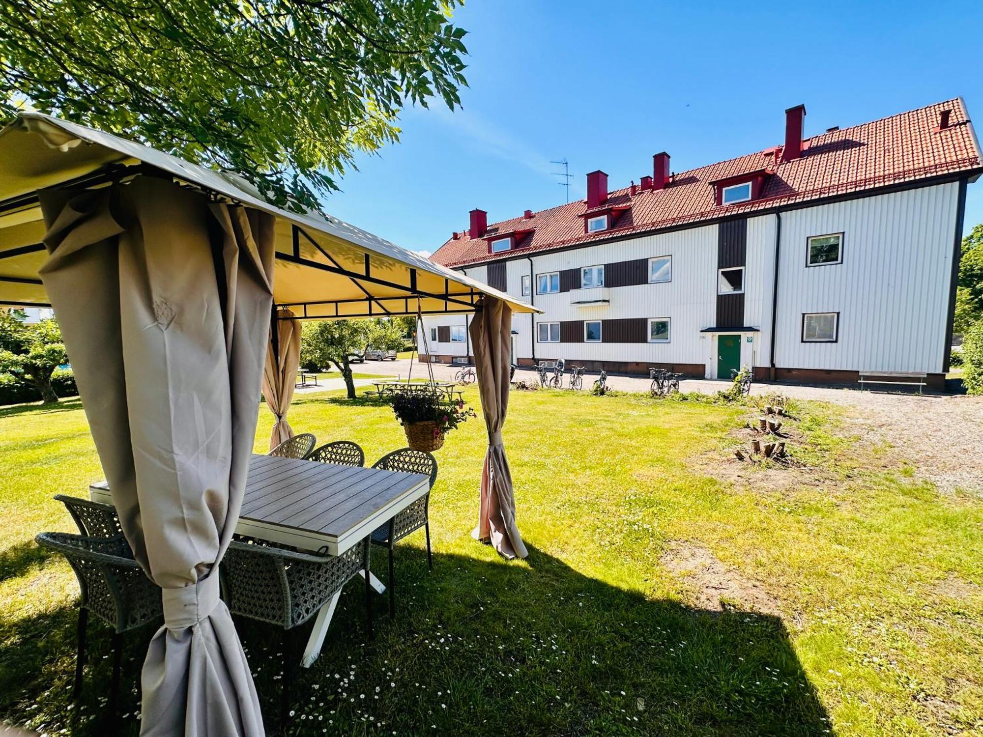 Pensionat Prinshoejden - Home Katrineholm Luaran gambar